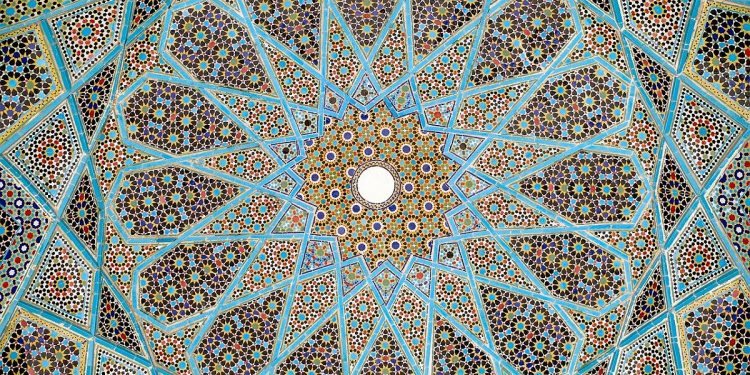 فنون الحضارة الإسلامية : فن العمارة و الرسم و التزيين