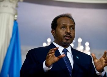 الرئيس الصومالي الجديد يهنئ محمد بن زايد لانتخابه رئيسا للإمارات