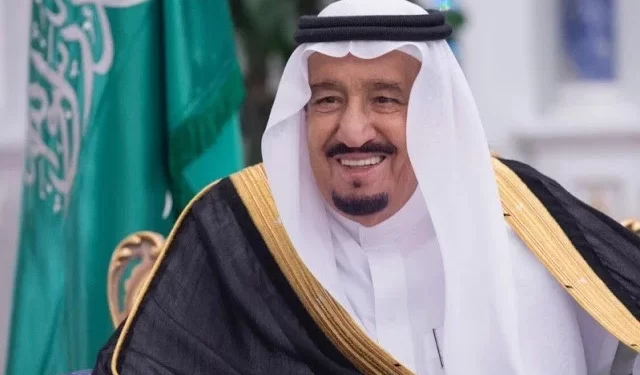 خادم الحرمين الشريفين يهنئ رئيس جمهورية الصومال الفيدرالية بمناسبة فوزه في الانتخابات الرئاسية