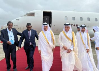 ممثل أمير دولة قطر الشقيقة الشيخ فهد بن فيصل آل ثاني يشارك  ويخطب حفل تنصيب الرئيس حسن شيخ محمود