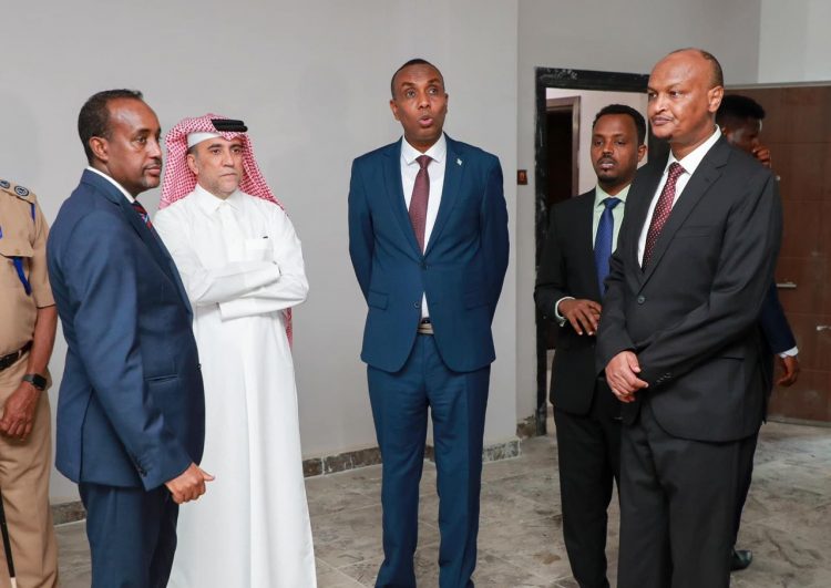 رئيس الوزراء الجديد يتفقد المقر الجديد لمجلس الوزراء الذي تموله دولة قطر الشقيقة|صور