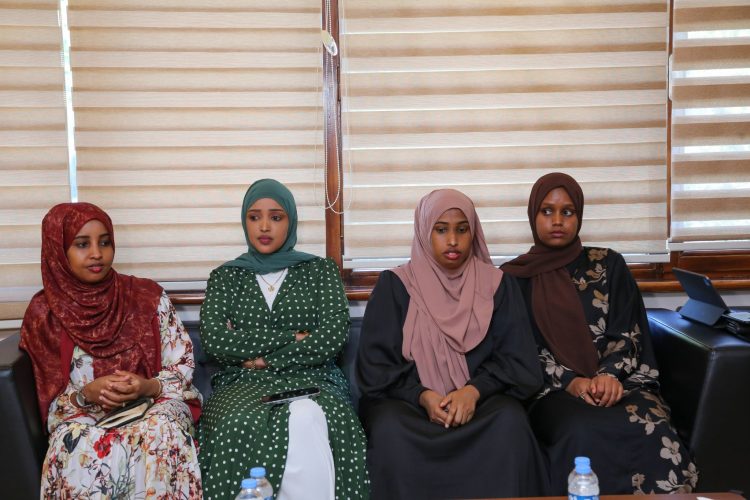 فخامة الرئيس: الصومال يعتزم إصلاح السلك الدبلوماسي وتحسين أوضاع الدبلوماسيين| صور