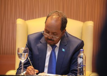 صور | لقاء رئيس الجمهورية برجال الأعمال والطلاب والجالية الصومالية في تركيا