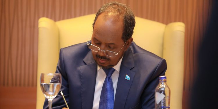 صور | لقاء رئيس الجمهورية برجال الأعمال والطلاب والجالية الصومالية في تركيا