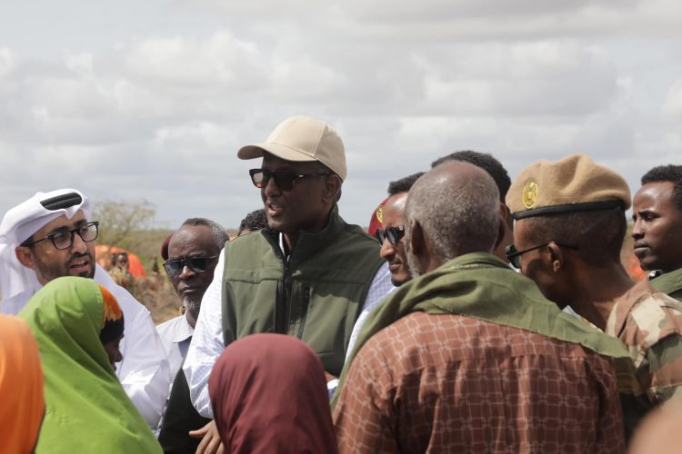 المبعوث الرئاسي للجفاف يشيد بدور دولة قطر في إيصال المساعدات للنازحين في الصومال