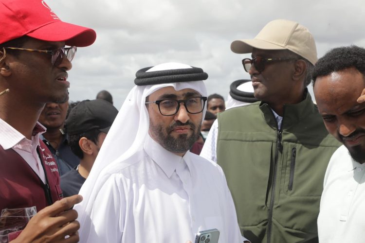 المبعوث الرئاسي للجفاف يشيد بدور دولة قطر في إيصال المساعدات للنازحين في الصومال