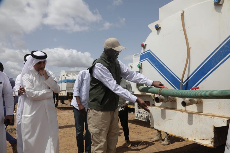 المبعوث الرئاسي للجفاف يشيد بدور دولة قطر في إيصال المساعدات للنازحين في الصومال