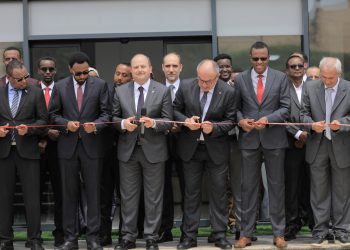 تركيا تفتتح أول فرع لبنك أجنبي في الصومال منذ 50 عاما