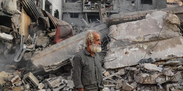 غزة.. 2215 قتيلا منهم 724 طفلا و458 سيدة في أسبوع