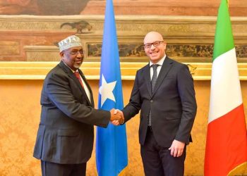 الصومال وإيطاليا يبحثان سبل تعزيز العلاقات الثنائية