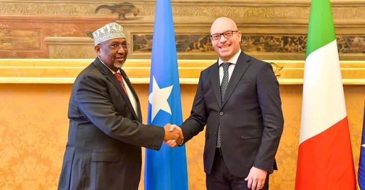 الصومال وإيطاليا يبحثان سبل تعزيز العلاقات الثنائية