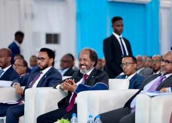الرئيس الصومالي يفتتح مؤتمر إعداد رؤية مئوية الصومال 2060