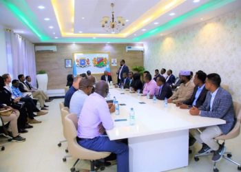 نائب رئيس الوزراء الصومالي يصل إلى بيدوا لتنسيق جهود الإغاثة لضحايا الفيضانات