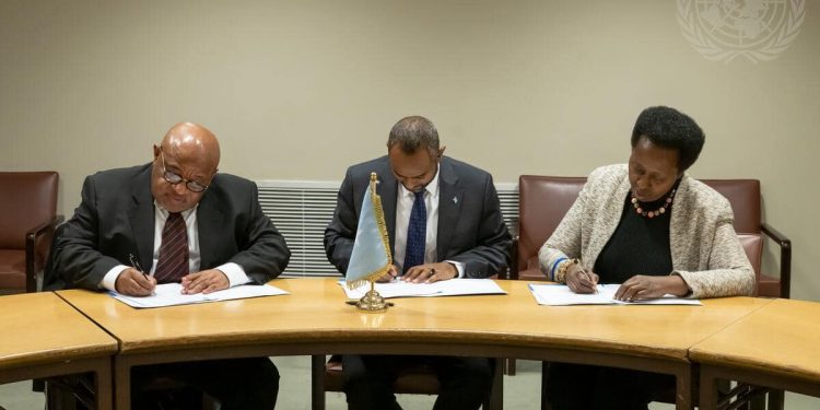 الصومال توقع اتفاقية ثلاثية مع مكتبي الأمم المتحدة وبعثة ” أتميس” للتعاون الأمني