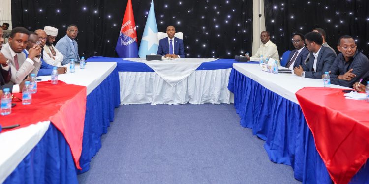 رئيس الوزراء الصومالي يشيد بدور قوات الأمن والشرطة في تأمين عاصمة مقديشو