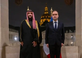 السعودية وفرنسا توقعان اتفاقية تعاون عسكري
