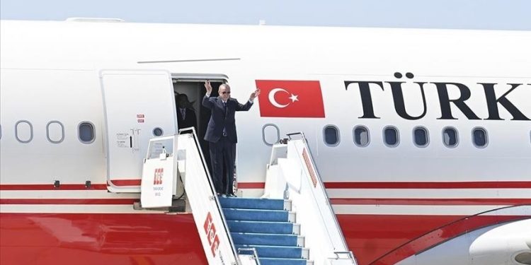 الرئيس أردوغان يتوجه إلى قطر الاثنين