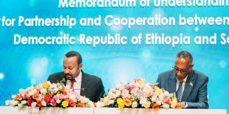 إثيوبيا توقع مذكرة تفاهم مع أرض الصومال لاستخدام ميناء على البحر الأحمر