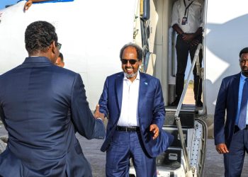 الرئيس الصومال  يصل إلى مدينة طوسمريب