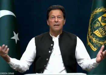باكستان: الحكم بالسجن عشرة أعوام على رئيس الوزراء السابق عمران خان