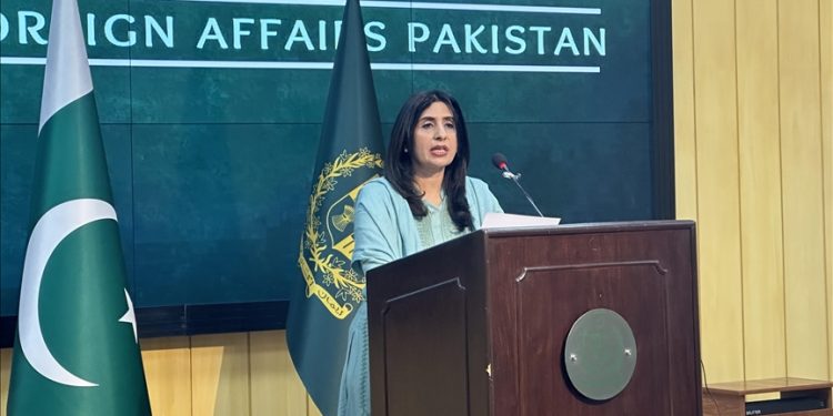 باكستان والهند تتبادلان قوائم السجناء المدنيين