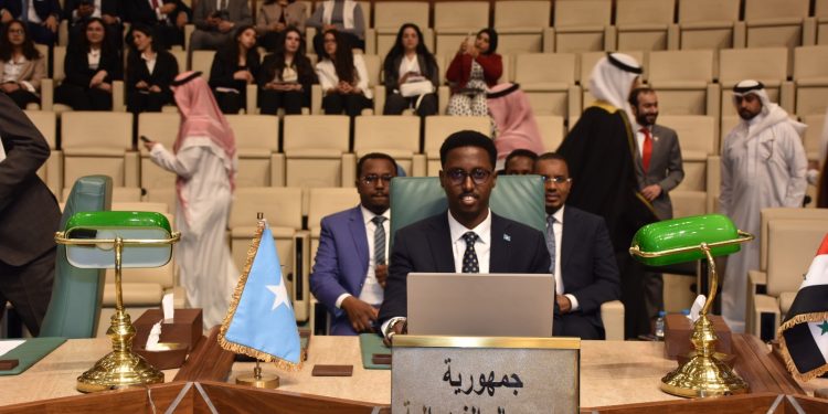 وزير الرياضة يترأس وفد الصومال  المشارك في أعمال اجتماع مجلس وزراء الشباب والرياضة العرب بالقاهرة