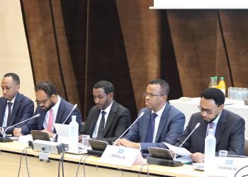 دول “نادي باريس” توافق على شطب 2 مليار دولار من ديون الصومال