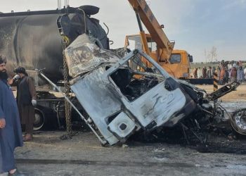 مصرع 21 شخصا في حادث مروري جنوبي أفغانستان