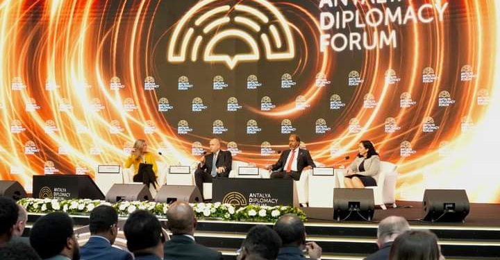 الرئيس الصومالي يلقي خطابا في منتدى أنطاليا الدبلوماسي