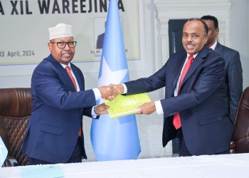 أحمد معلم فقي يتولى منصب وزير خارجية الصومال