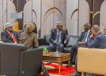 وزير الخارجية الصومالي يبحث مع نظيره الموريتاني تعزيز العلاقات الثنائية