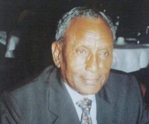 الشيخ أحمد غبيو … شاعر ملهم وعالم معادٍ للاستعمار