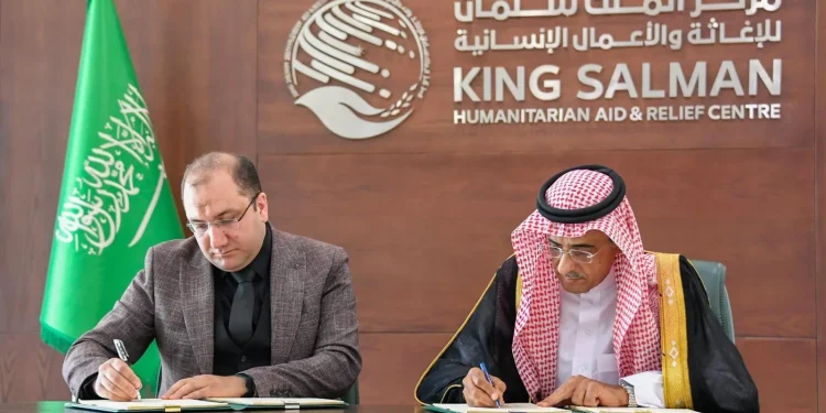 مركز الملك سلمان للإغاثة يوقع اتفاقية تعاون مشترك لتشغيل بنك الدم الوطني في الصومال