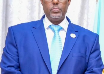 سفير الصومال لدى مصر يهنئ  الرئيس وحكومة وشعب الصومال بمناسبة عيد استقلال المحافظات الشمالية