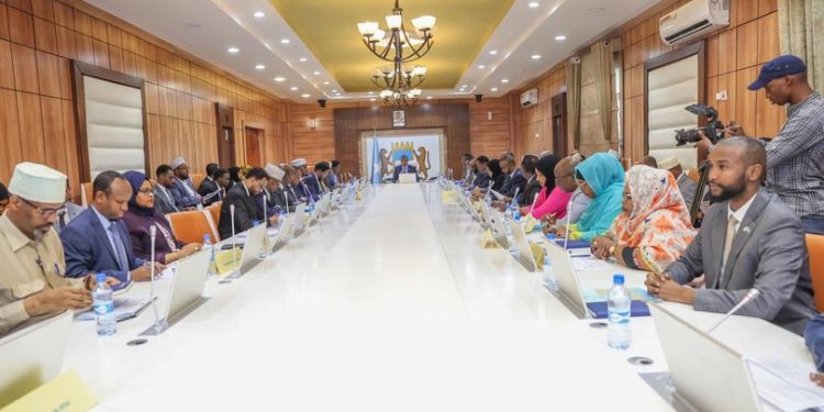 الصومال: مصادقة مذكرة تفاهم بين وزارة الثروة السمكية ومجموعة موانئ أبوظبي