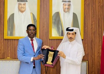 وزير الأمن الصومالي يبحث مع السفير القطري تعزيز التعاون