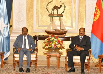 قمة صومالية إريترية بأسمرة لتعميق التعاون في القطاعين الأمني ​​والاقتصادي