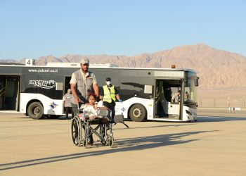 دولة الإمارات وبالتعاون مع منظمة الصحة العالمية تنفذ إجلاء طبياً عاجلاً ل 148 فلسطينيا إلى أبوظبي