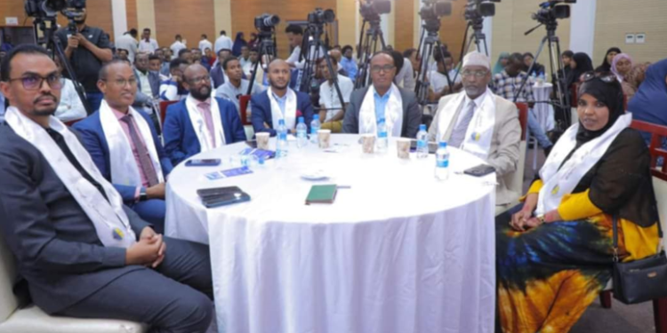 جامعة مقديشو تدشن أول كلية للطيران المدني في الصومال