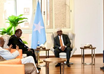 وزير الخارجية يزور مقر سفارة الجمهورية بالقاهرة