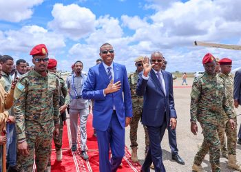 رئيس الوزراء يصل إلى بيدوا وسط خلاقات متصاعدة حول استمرار وجود قوات إثيوبيا داخل الصومال