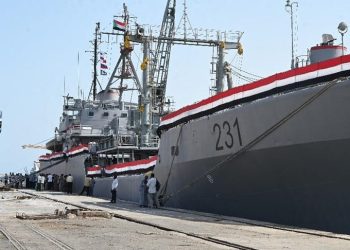 السودان.. وصول سفينة مصرية تحمل 200 طن من المساعدات الإغاثية