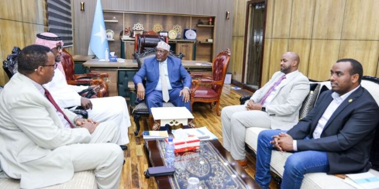 رئيس مجلس الشعب يستقبل السفير السعودي