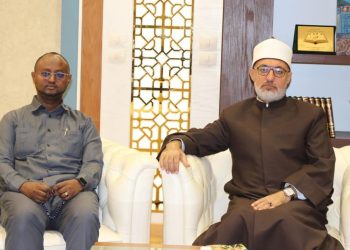 رئيس جامعة الإمام الشافعي بالصومال يلتقي مفتي جمهورية مصر  بالقاهرة