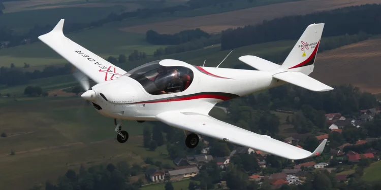 تنزانيا تكشف عن أول طائرة محلية الصنع، سكايليدر 600