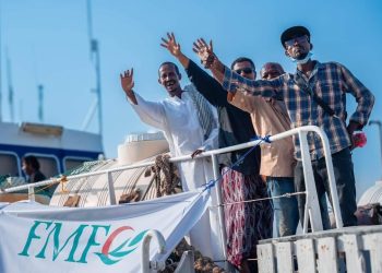 دفعة ثالثة من لاجئي الصومال تغادر اليمن طواعية