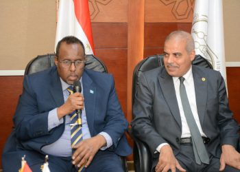 سفير الصومال يؤكد أهمية دور الأزهر الشريف في مواجهة الفكر المتطرف ويثمن جهود شيخ الأزهر لدعم البلاد