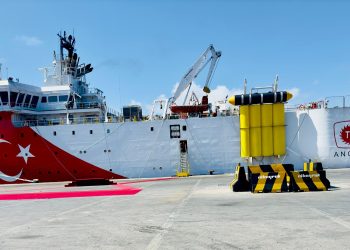 سفينة الأبحاث التركية “أوروتش رئيس” تصل إلى الصومال للتنقيب عن النفط والغاز ( بالصور)