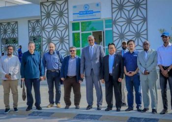 مستشفيات جامعة عين شمس تفتتح وحدة العناية المركزة بجامعة شرق إفريقيا بالصومال