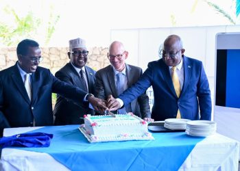 وزير الخارجية يدشن حفل إنطلاق عمليات بعثة الأمم المتحدة الإنتقالية للمساعدة في الصومال (UNTMIS)